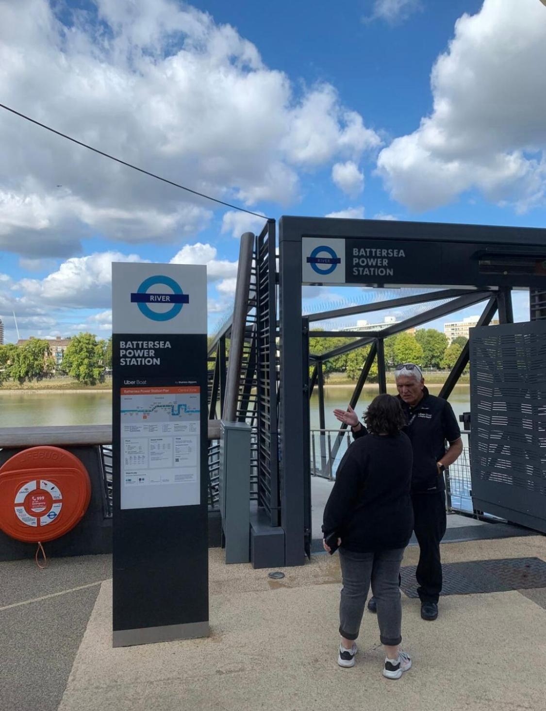 Central Location! Double Bedroom 2 Mins Walk From Battersea Power Underground Station! London Kültér fotó